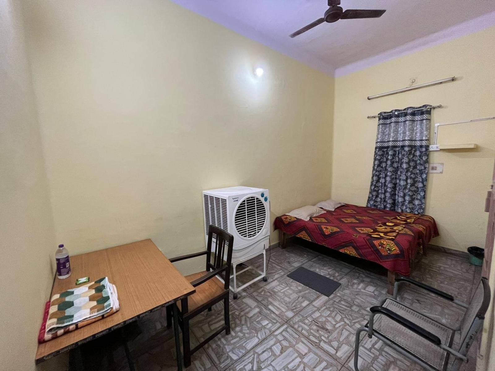 Vishwa Deva Homestay Varanasi Exterior foto