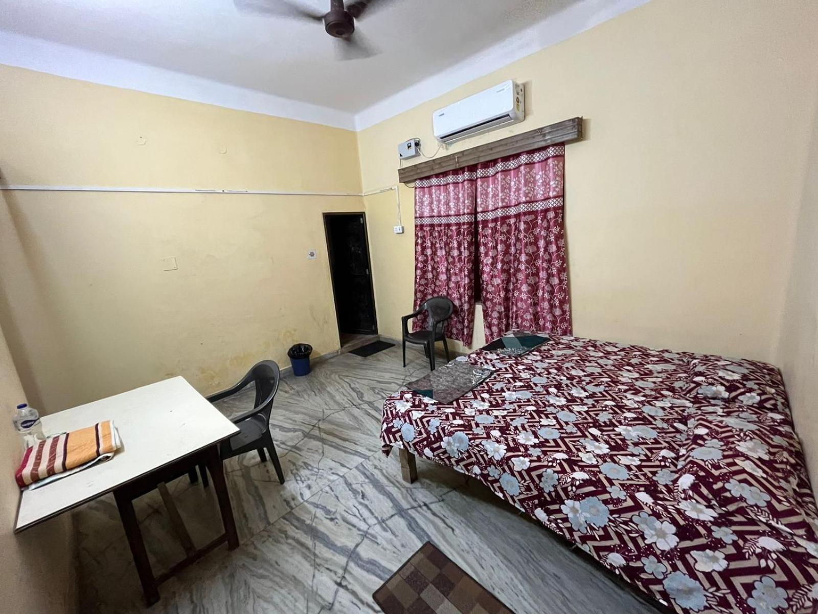 Vishwa Deva Homestay Varanasi Exterior foto